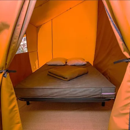 Camping Onlycamp De * Tignes